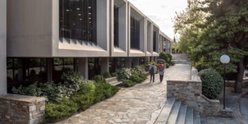 ACG: Η αγορά εργασίας στο μικροσκόπιο