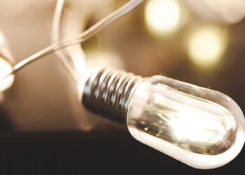 BusinessEnergy 85: Έρχονται τα υβριδικά τιμολόγια ρεύματος