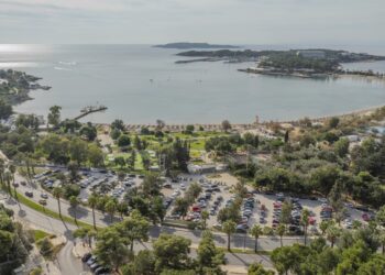 ΕΤΑΔ: Τέσσερις δεσμευτικές προσφορές για τη μίσθωση της Ακτής Βουλιαγμένης