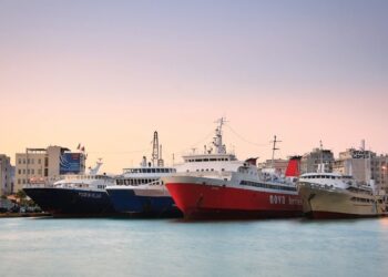 Ferryhopper: Οι κορυφαίοι νησιωτικοί προορισμοί για Έλληνες και ξένους το 2025