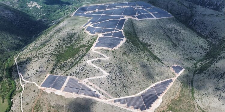 Στρατηγική συνεργασία Schneider Electric – CERO Generation για το φωτοβολταϊκό πάρκο «Delfini» 100 MW