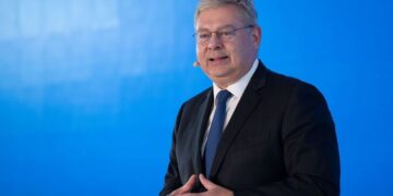 Helleniq Energy: Συγκρίσιμα EBITDA 1,13 δισ. ευρώ το 2025