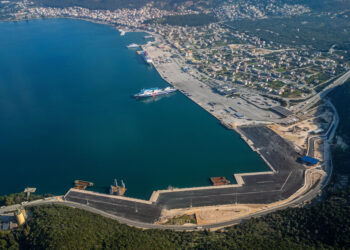 ΔΕΔΔΗΕ: Κατασκευή τριών θέσεων ηλεκτροδότησης πλοίων από ξηράς στον Λιμένα Ηγουμενίτσας