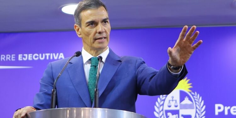 Ισπανία: Μειώσει τον ΦΠΑ στα καύσιμα στο 10% από 21%