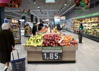 Πληθωρισμός: Σκαρφάλωσε στο 3,3% τον Μάρτιο