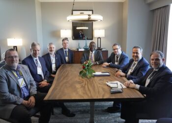 Συνάντηση Στ. Παπασταύρου με Chevron – Σεισμικές έρευνες νοτίως της Κρήτης έως το τέλος του 2026