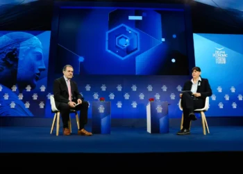 Από αριστερά: Παύλος Τσίμας, Δημοσιογράφος, Τα Νέα - ΣΚΑΪ - Laura Kövesi, Γενική Ευρωπαία Εισαγγελέας, Ευρωπαϊκή Εισαγγελία, Λουξεμβούργο
