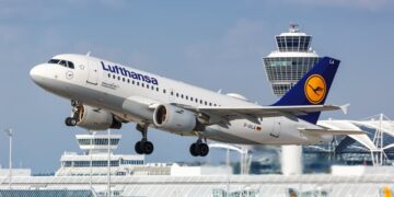 Η Lufthansa κλείνει τη θυγατρική της CityLine