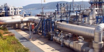 Μείωση άνω του 70% για το αέριο λειτουργίας του ΔΕΣΦΑ